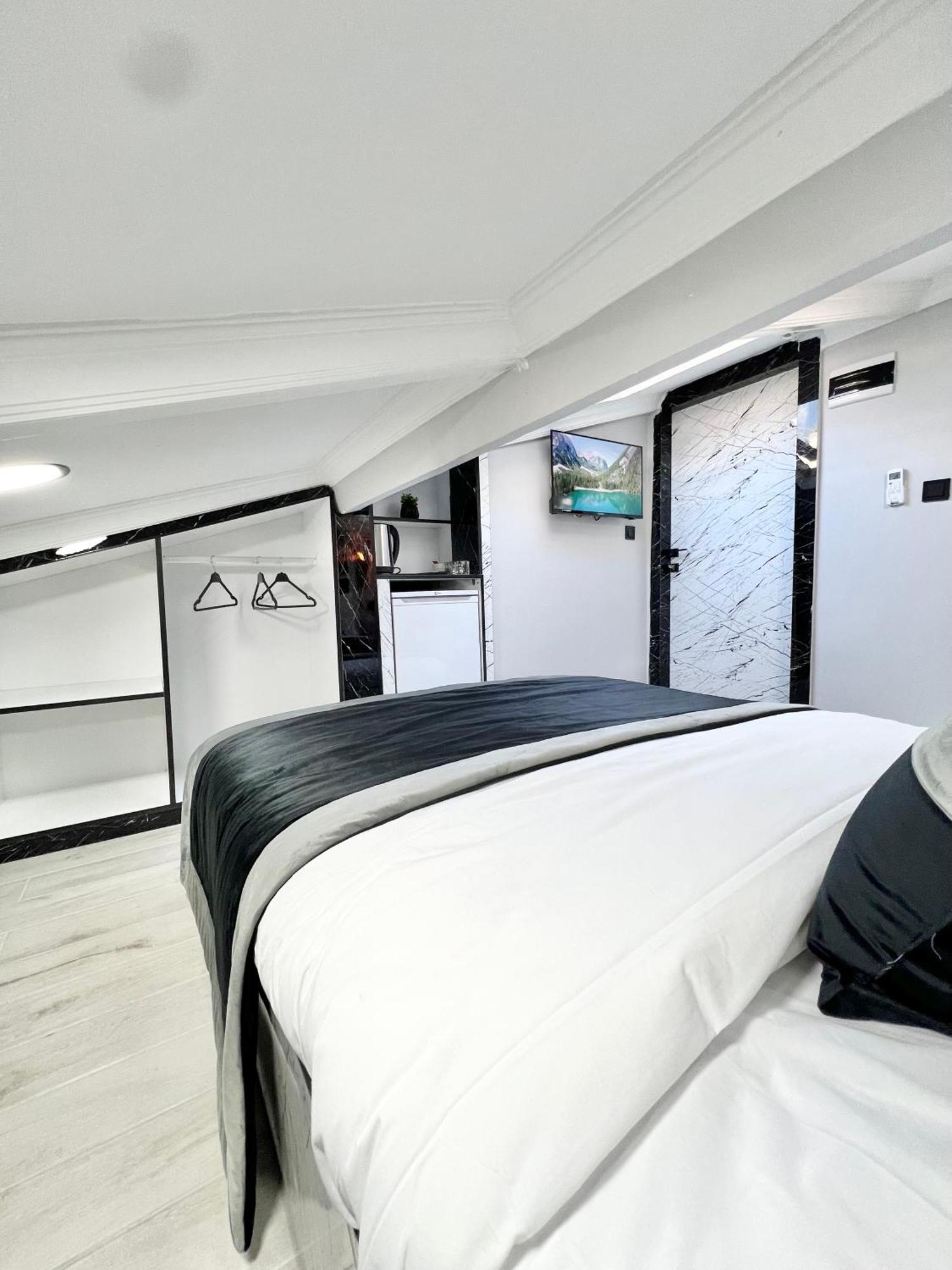 Taksim Larissa Hotel Suites Istambul Exterior foto