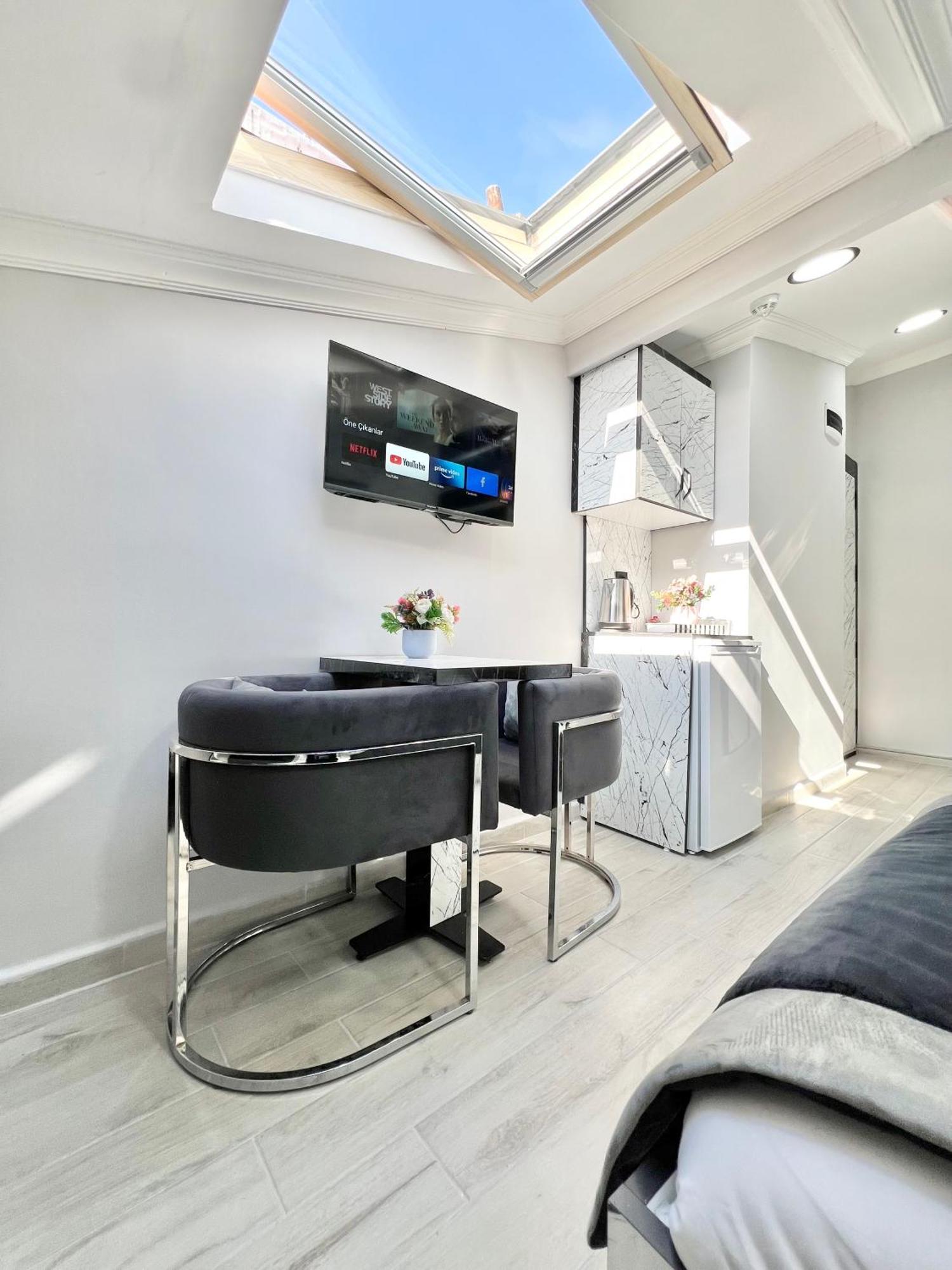 Taksim Larissa Hotel Suites Istambul Exterior foto